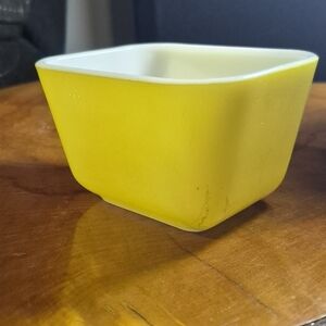 Pyrex Yellow and White Square Bowl
